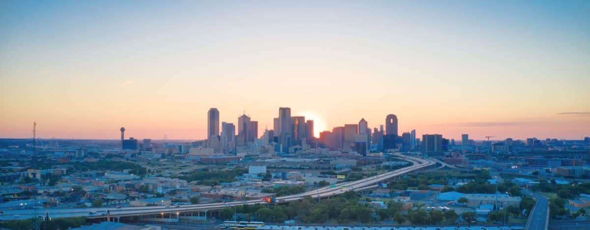 Living In & Moving To Dallas, Texas ULTIMATE Guide with Tips